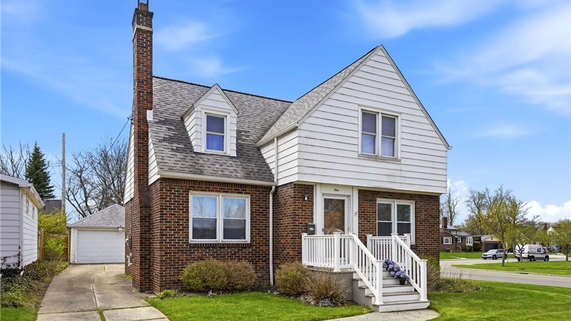 Property at 1 Colvinhurst Drive, Tonawanda, NY 14223 2