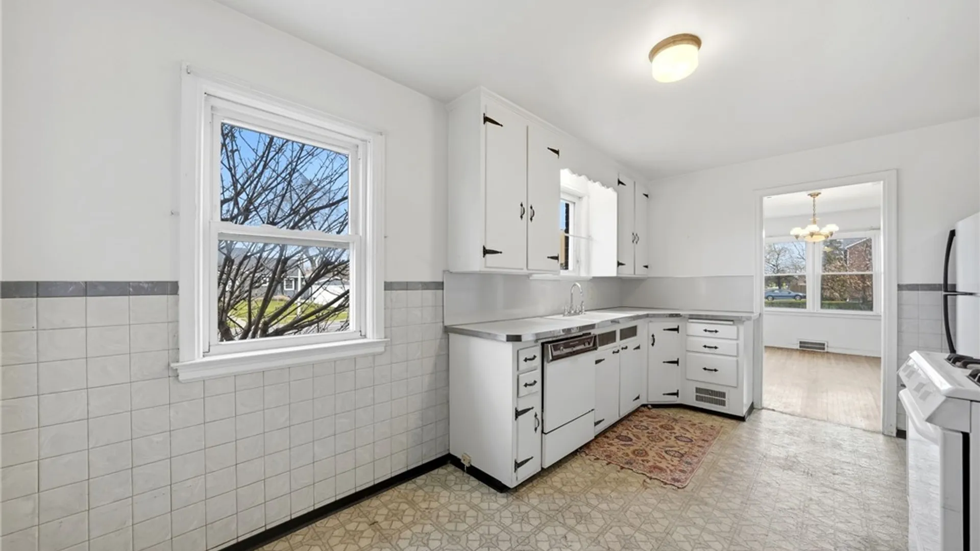 Property at 1 Colvinhurst Drive, Tonawanda, NY 14223 21