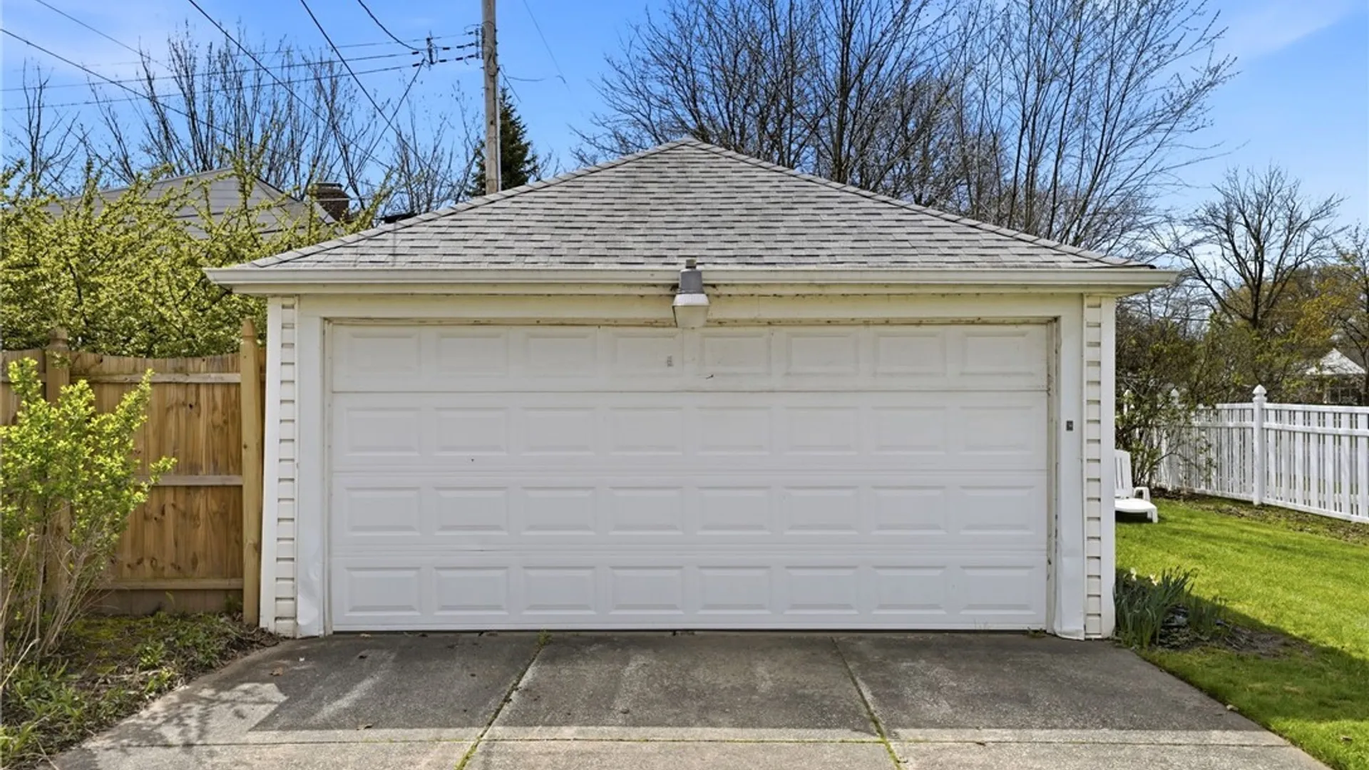 Property at 1 Colvinhurst Drive, Tonawanda, NY 14223 43
