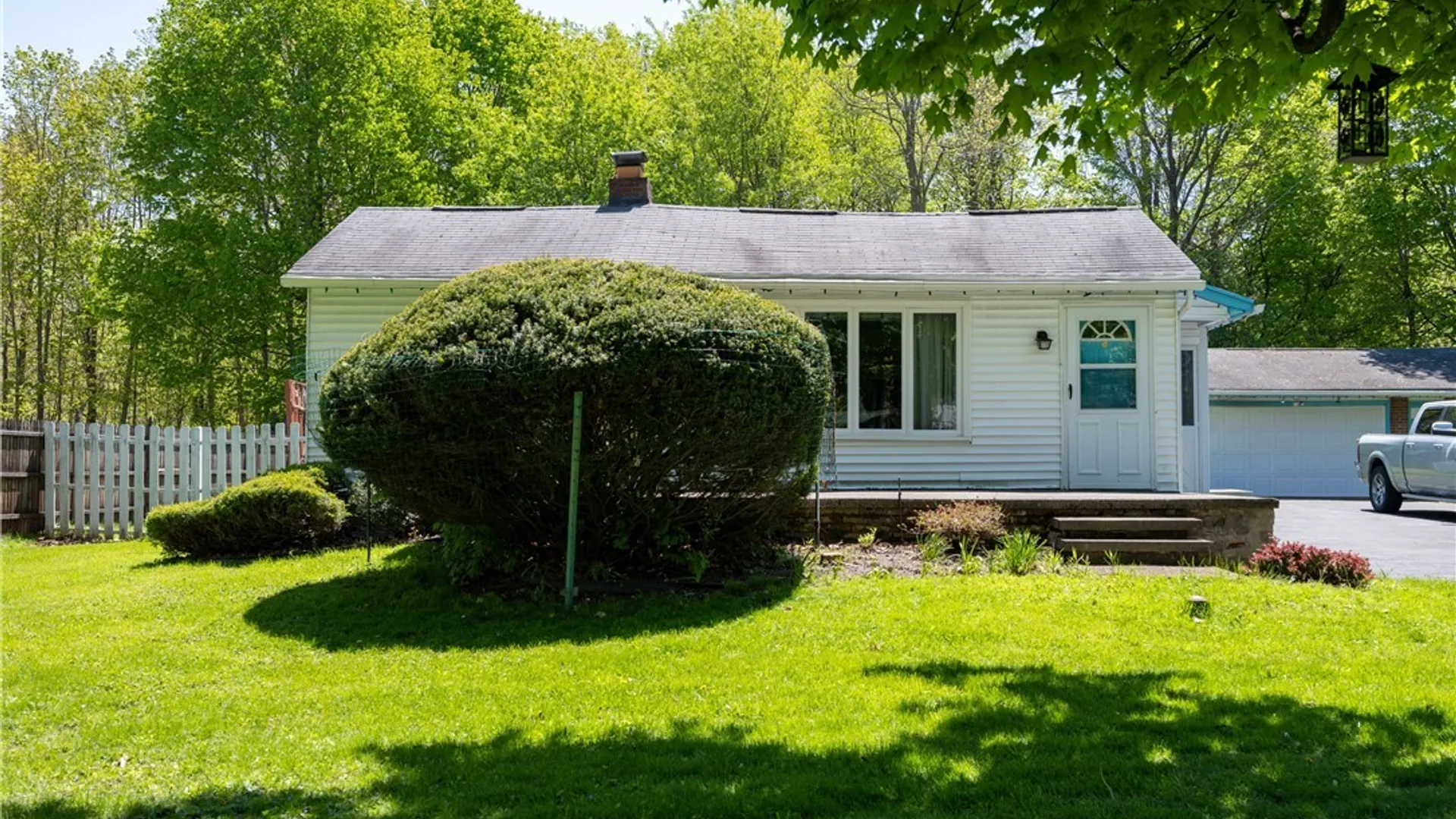 Property at 1373 Elwood Drive, Evans, NY 14047 3