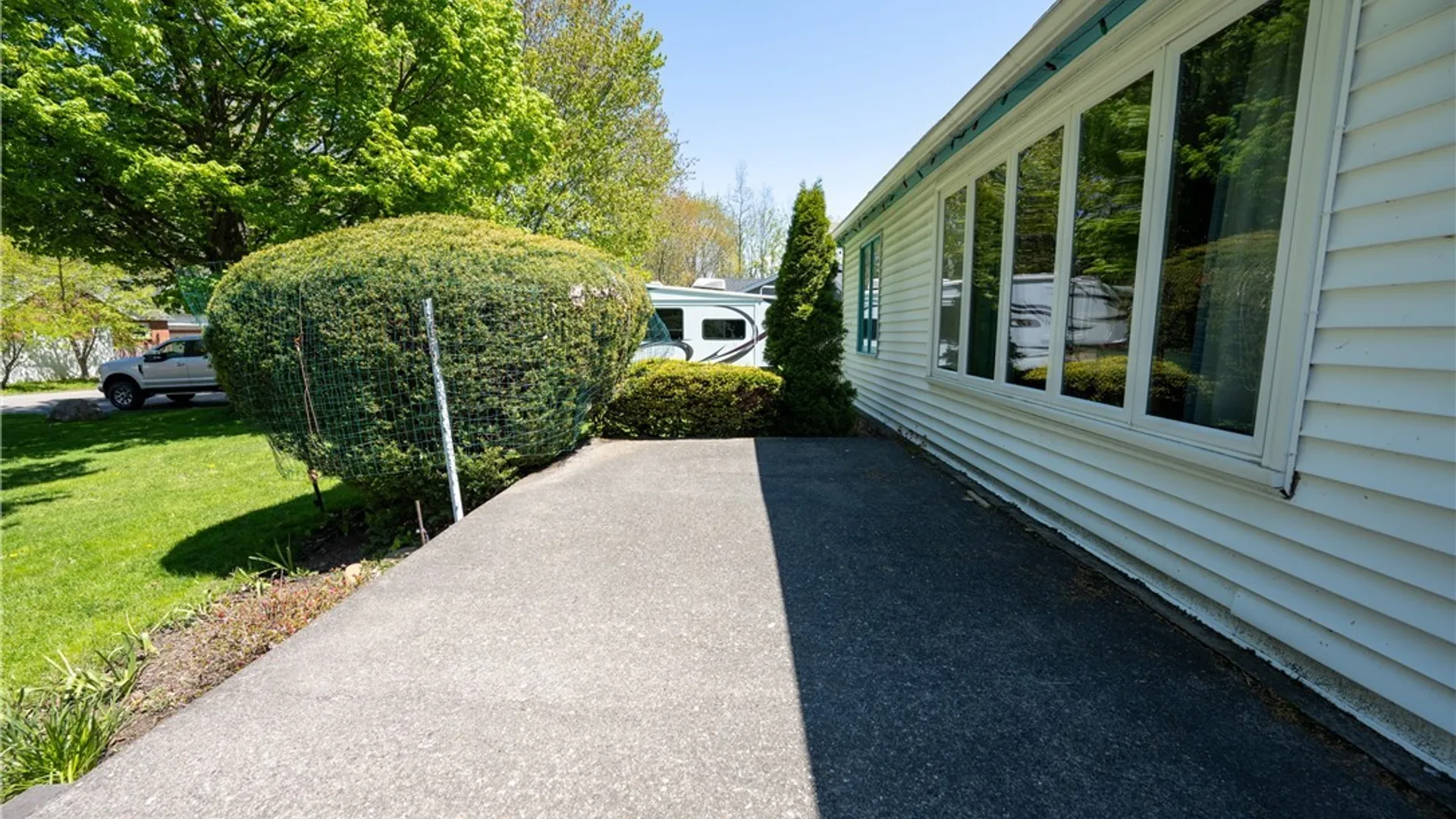 Property at 1373 Elwood Drive, Evans, NY 14047 5