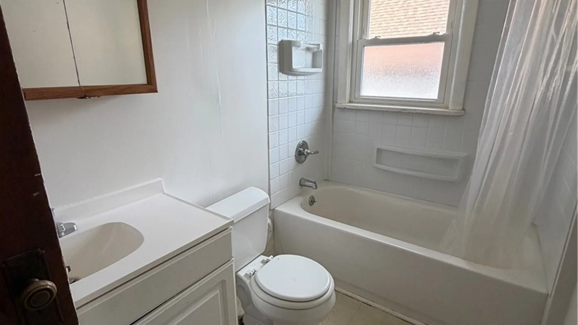 Property at 3915 Deveaux Street, Niagara Falls, NY 14305 15