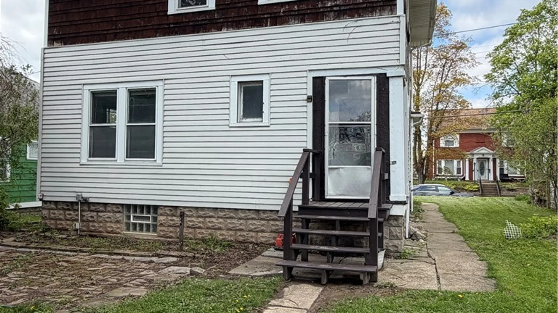 Property at 3915 Deveaux Street, Niagara Falls, NY 14305 3