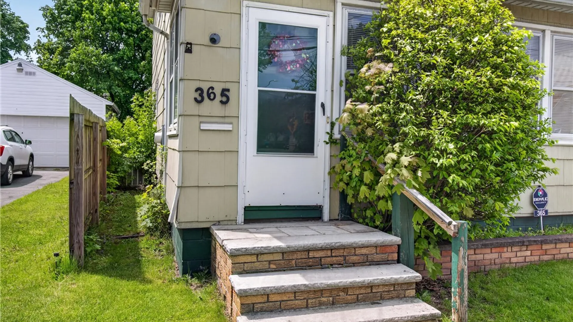 Property at 365 Glide Street, Rochester, NY 14611 4