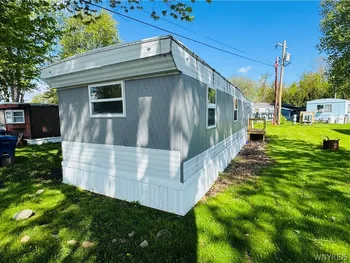 Property at 504 Dorwood Park, Wilson, NY 14131