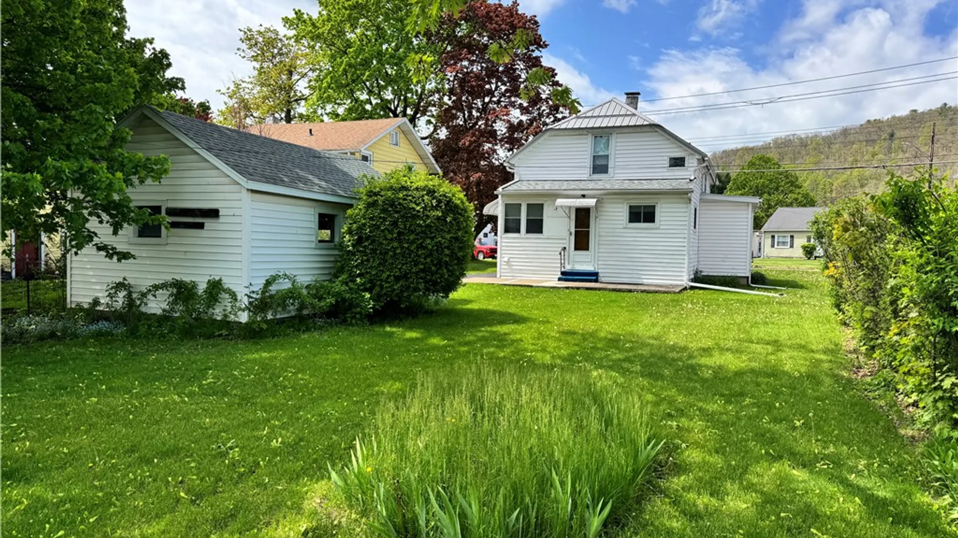 Property at 94 Oakwood Avenue, Elmira, NY 14903 3