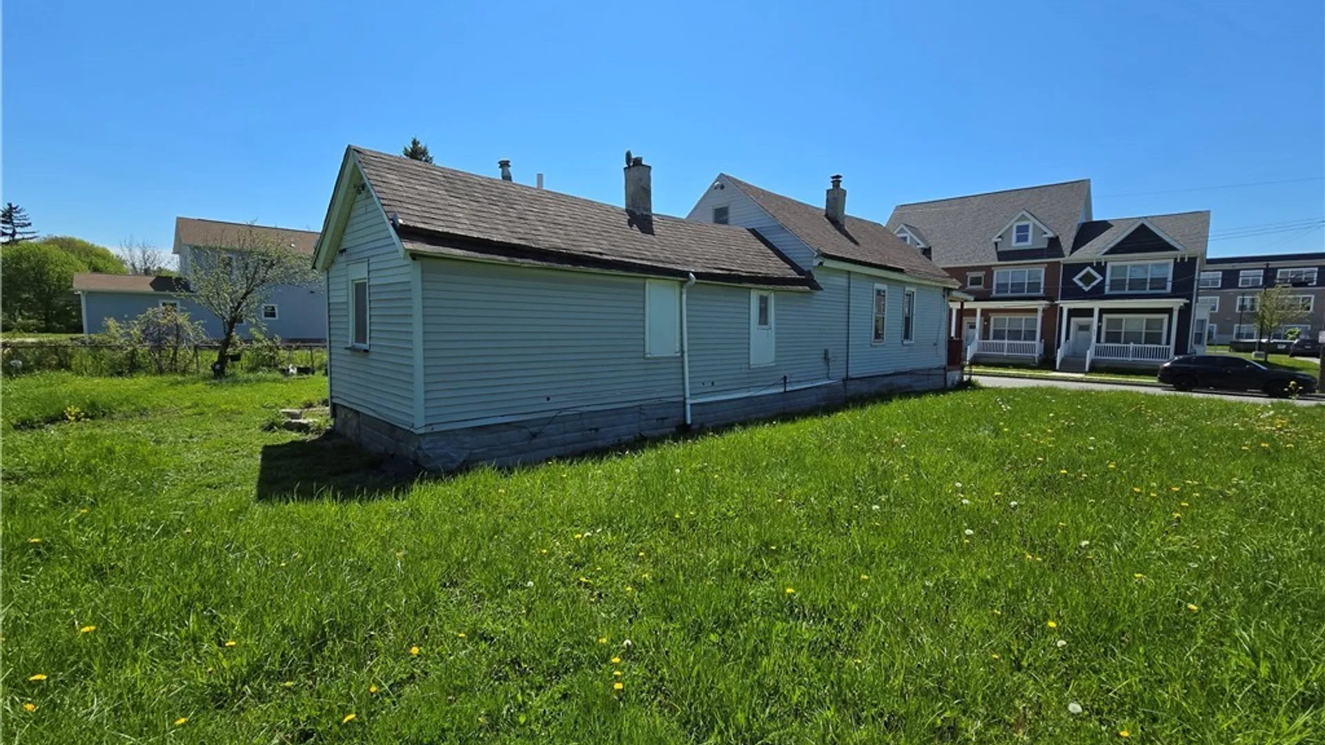 Property at 219 Grey Street, Buffalo, NY 14211 3