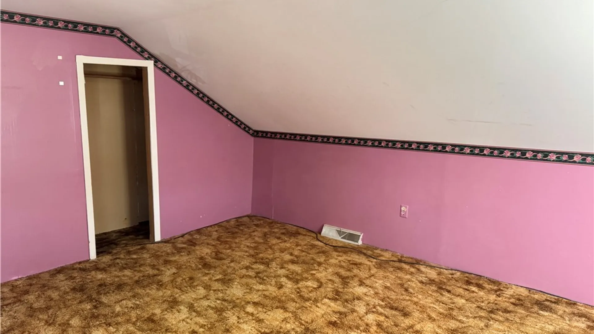 Property at 220 Westover Street, Camillus, NY 13209 16