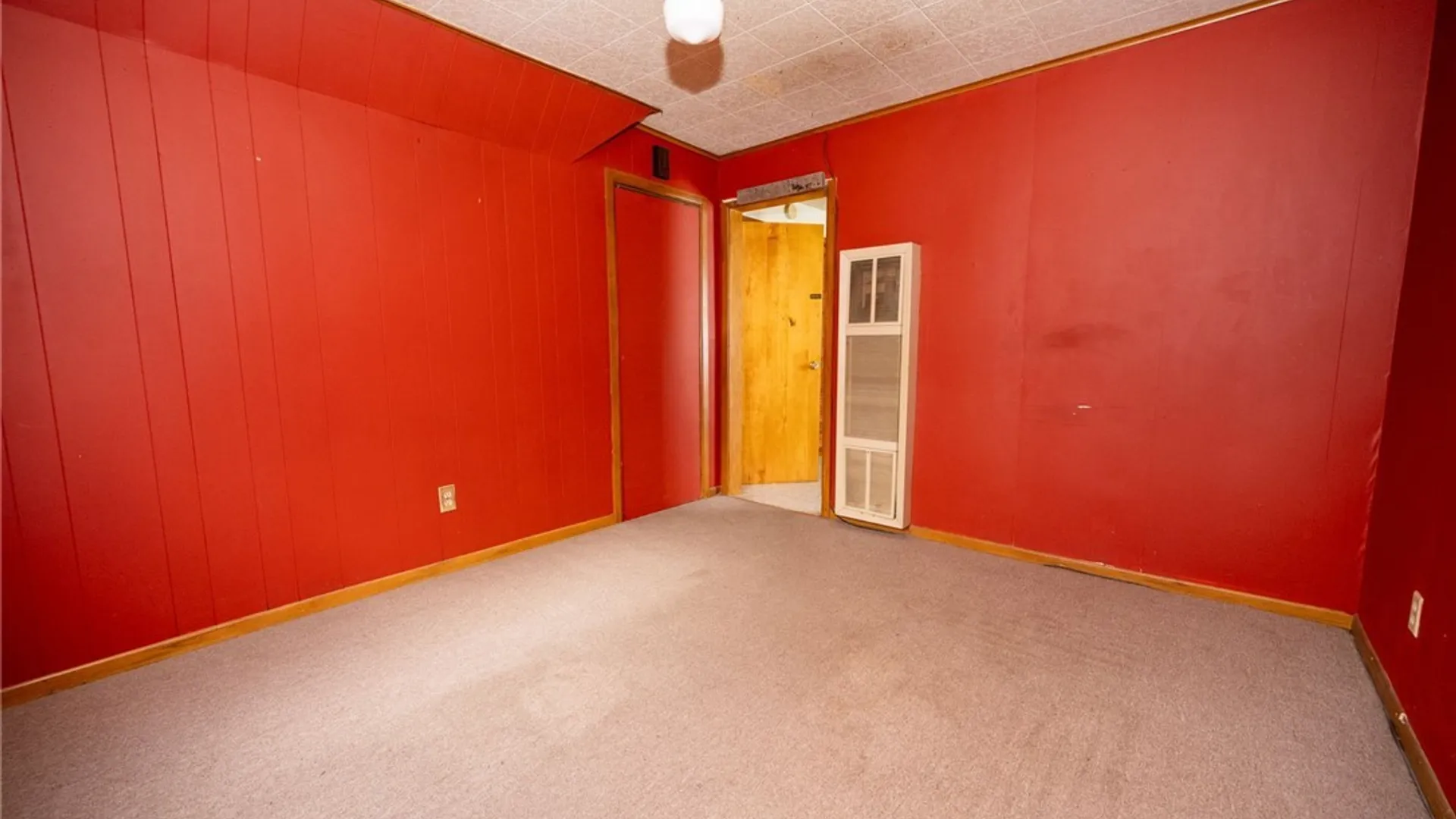 Property at 233 Olmstead Avenue, Lancaster, NY 14043 13