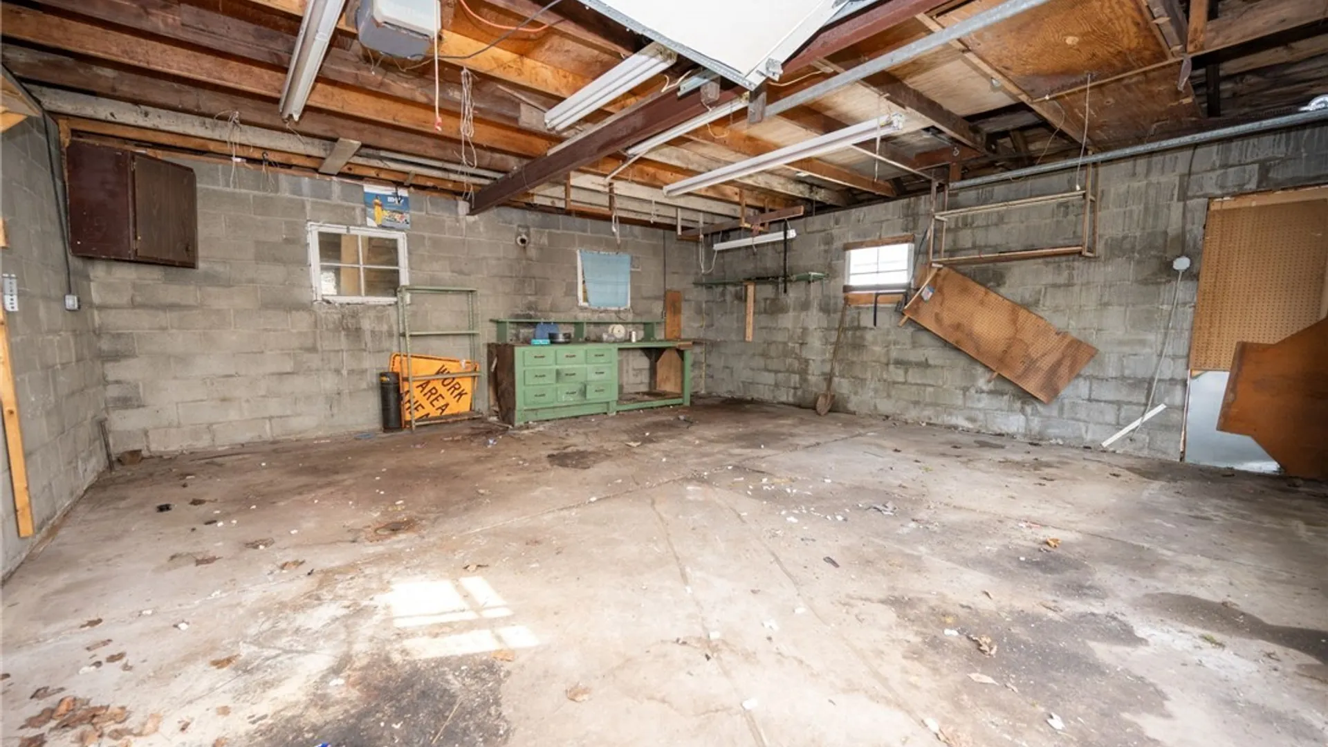 Property at 233 Olmstead Avenue, Lancaster, NY 14043 29