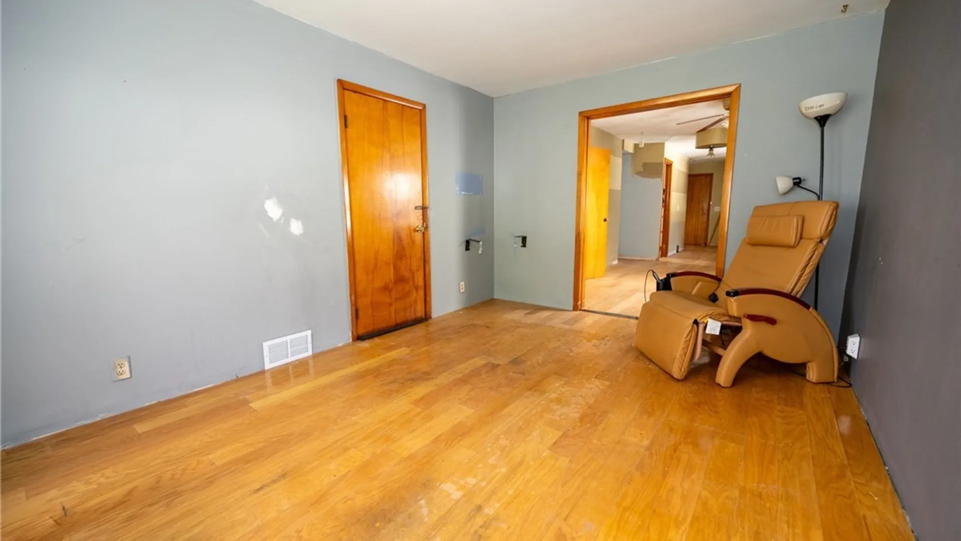 Property at 233 Olmstead Avenue, Lancaster, NY 14043 5