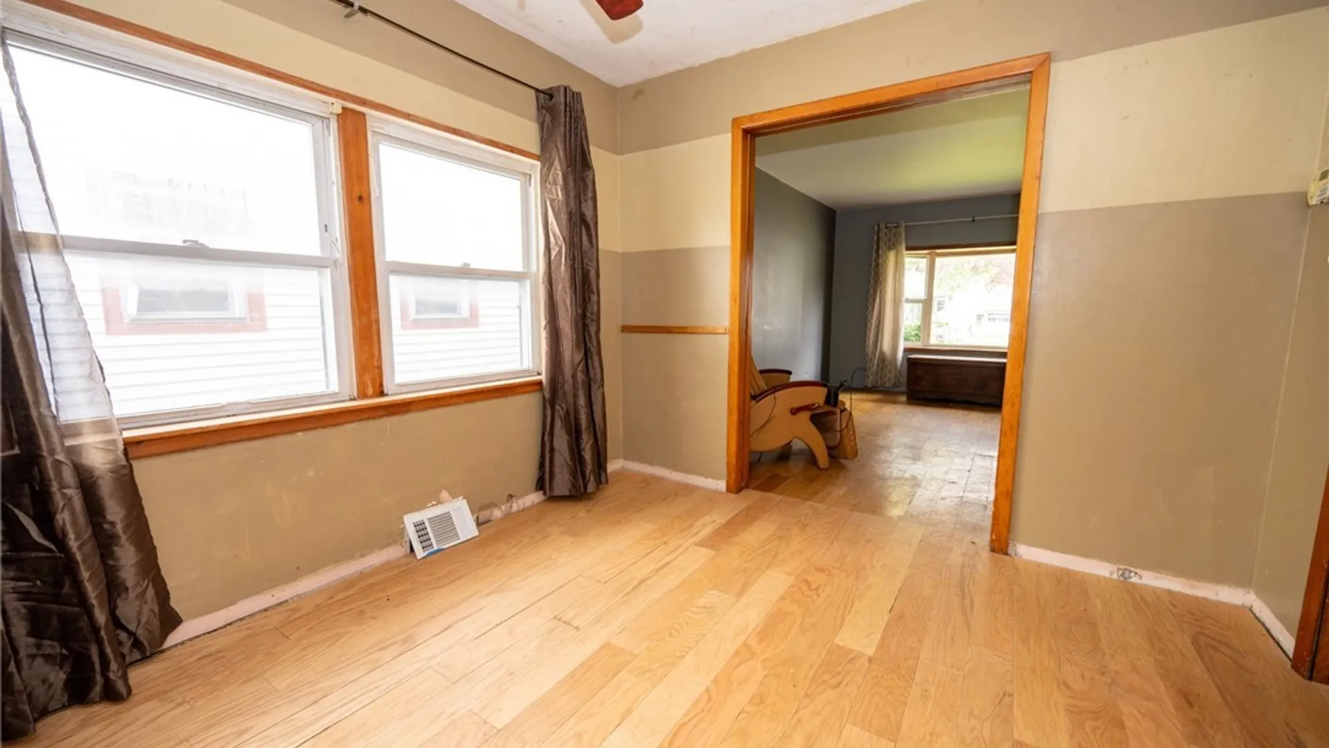 Property at 233 Olmstead Avenue, Lancaster, NY 14043 8