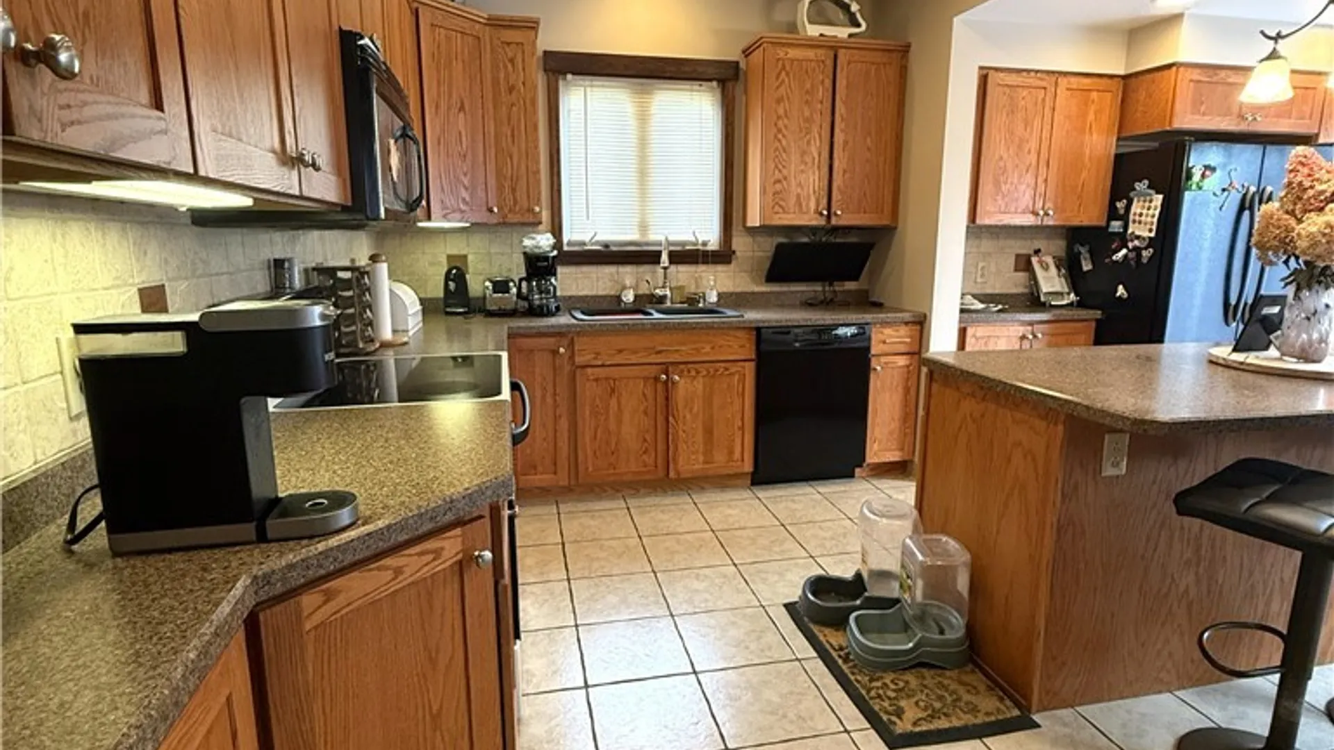 Property at 133 Curtis Place, Auburn, NY 13021 7