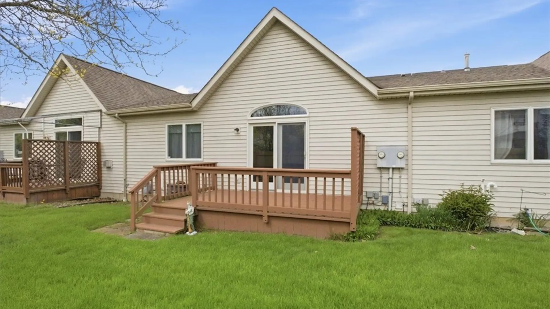 Property at 43 Das Court, Amherst, NY 14221 33