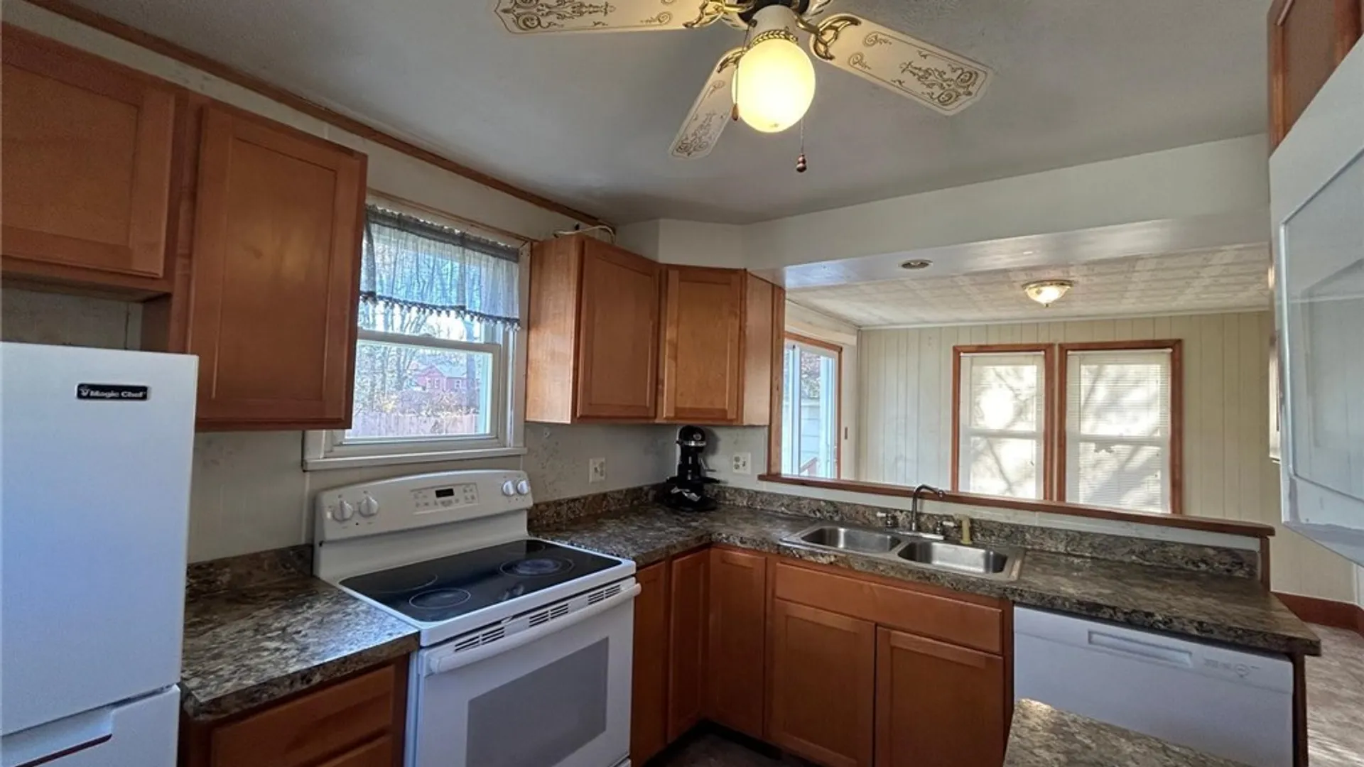 Property at 125 Windsor Road, Greece, NY 14612 15