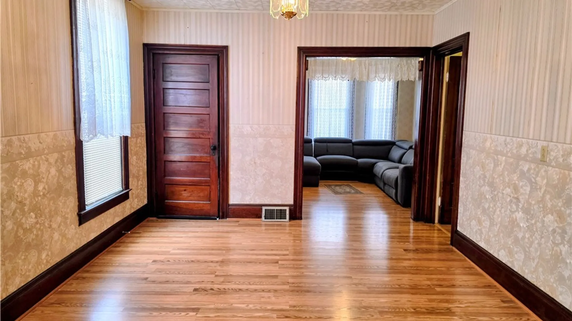 Property at 1007 Morris, Utica, NY 13501 4