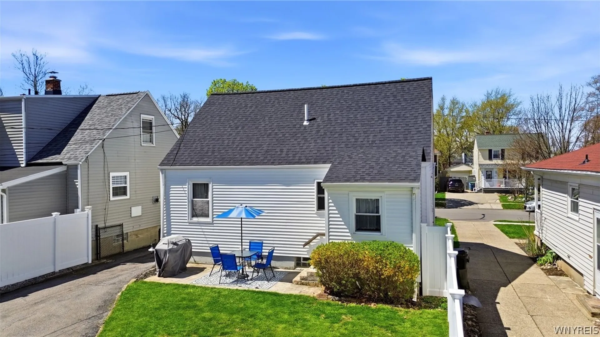 Property at 211 Fairfield Avenue, Tonawanda, NY 14223 37