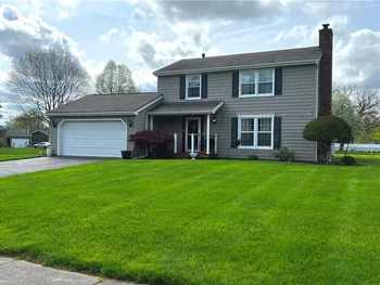 Property at 21 Rolling Meadow Drive, Parma, NY 14468