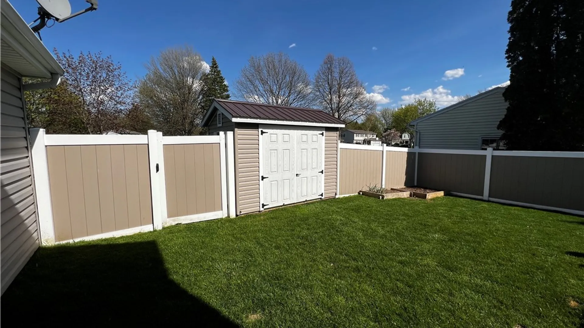 Property at 21 Rolling Meadow Drive, Parma, NY 14468 33