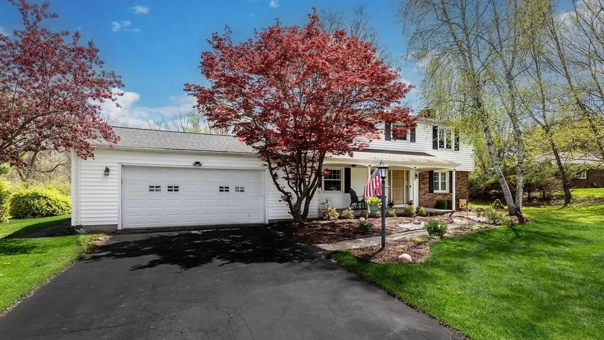 Property at 5225 Brookfield Lane, Clarence, NY 14031 3