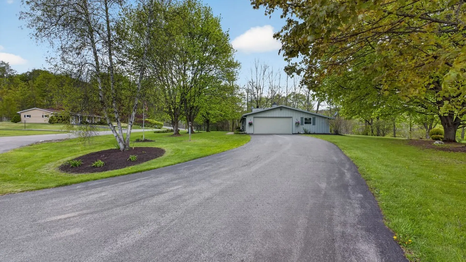 Property at 2403 Amidon Drive, Marcellus, NY 13108 4