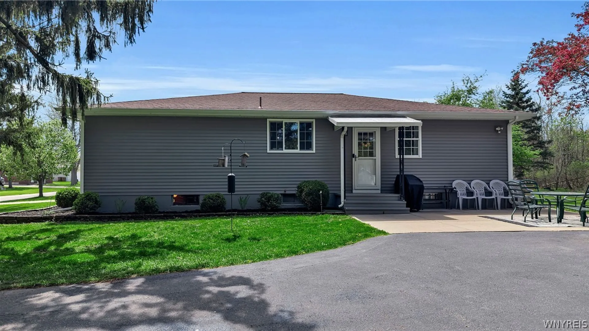 Property at 44 Park Avenue, Cheektowaga, NY 14043 40