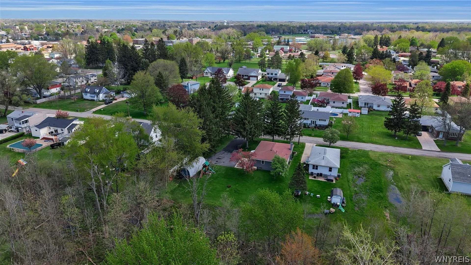 Property at 44 Park Avenue, Cheektowaga, NY 14043 43