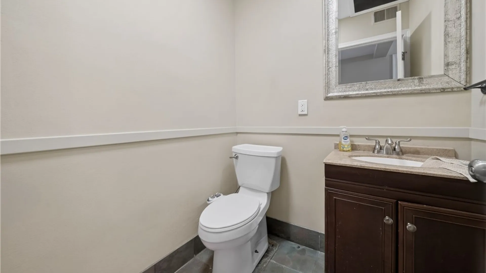 Property at 447 Washington Street, Syracuse, NY 13202 16