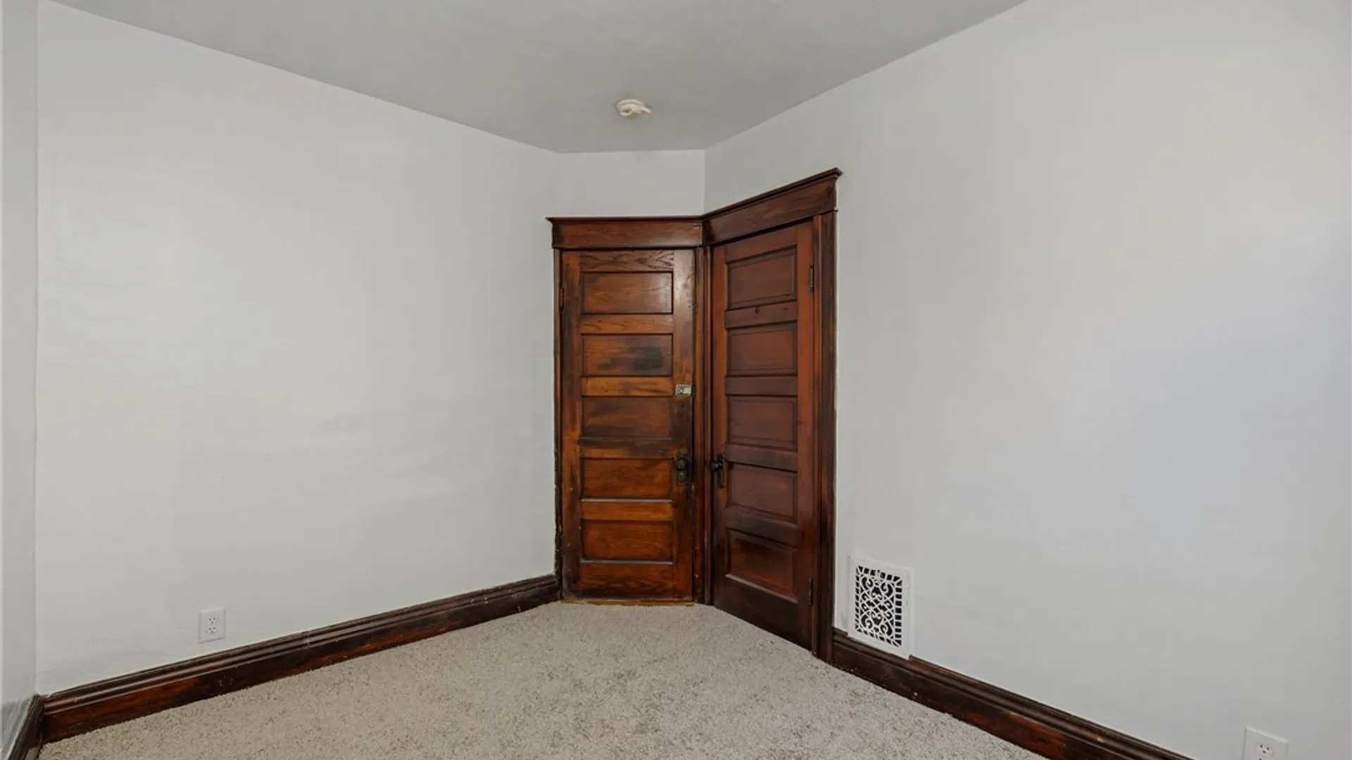 Property at 49 Brewster Street, Buffalo, NY 14214 32