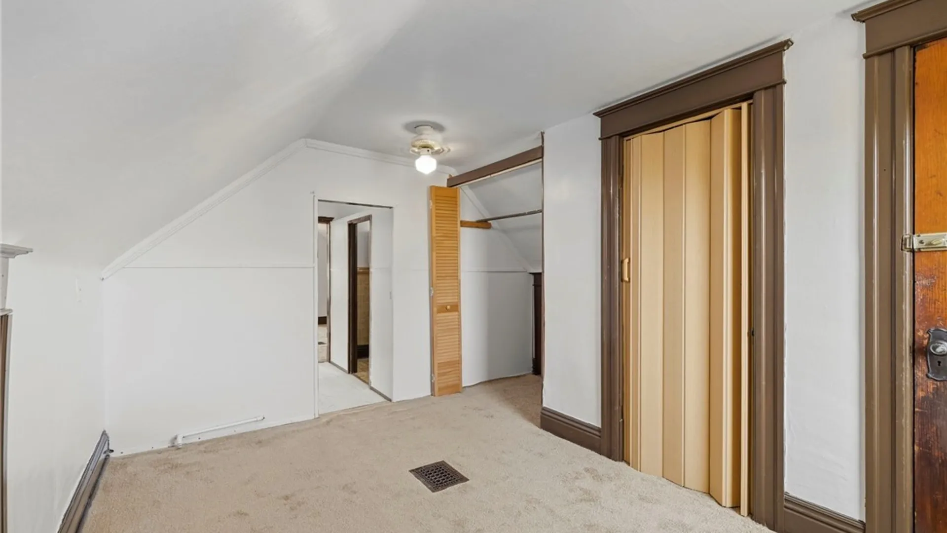 Property at 49 Brewster Street, Buffalo, NY 14214 41