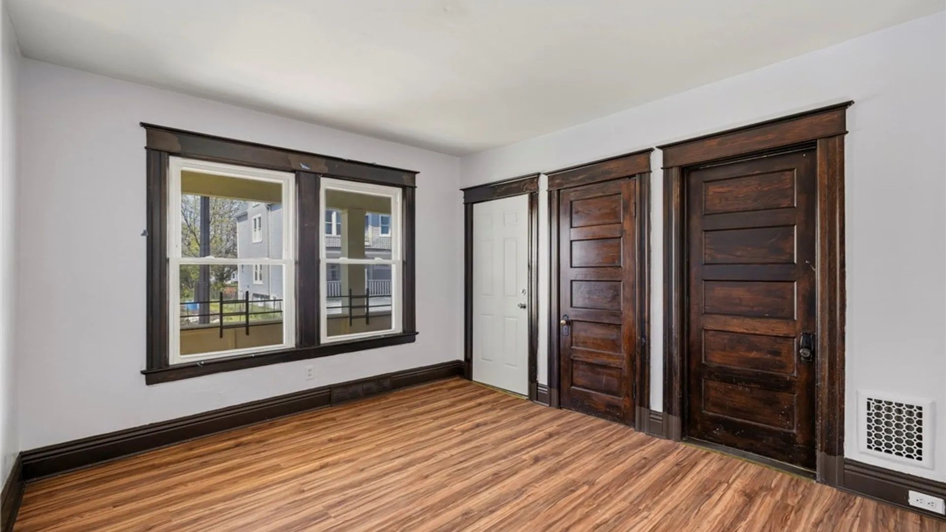 Property at 49 Brewster Street, Buffalo, NY 14214 8