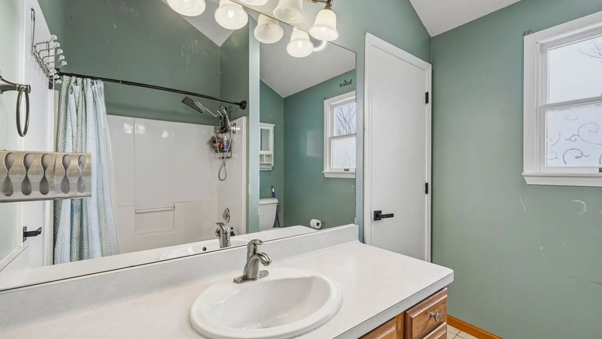 Property at 67 Island Park Drive, Grand Island, NY 14072 24