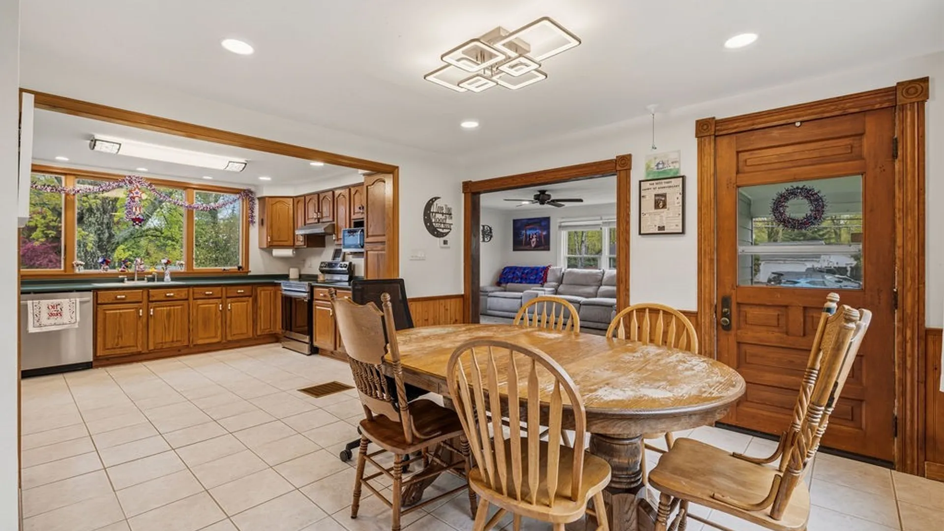 Property at 1476 Huth Road, Grand Island, NY 14072 22
