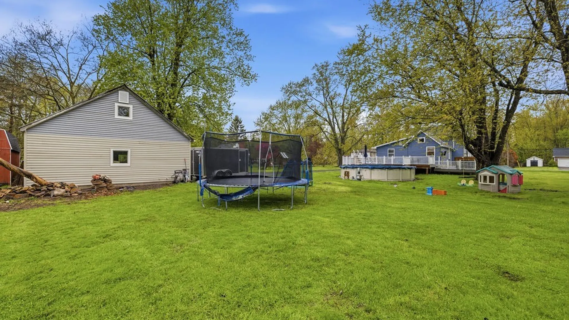 Property at 1476 Huth Road, Grand Island, NY 14072 3