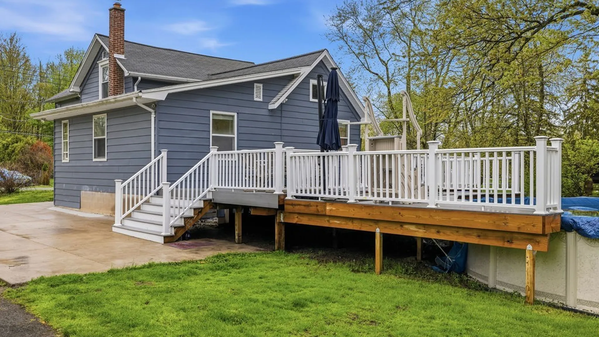 Property at 1476 Huth Road, Grand Island, NY 14072 5