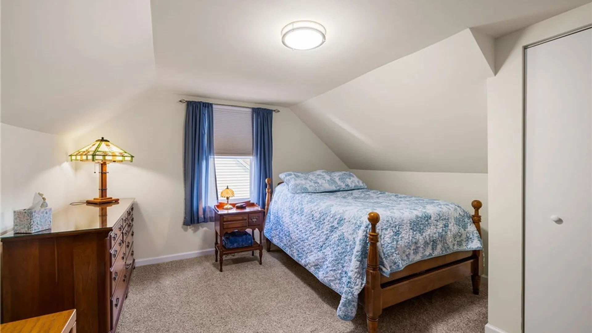 Property at 223 Kirkwood Drive, West Seneca, NY 14224 18