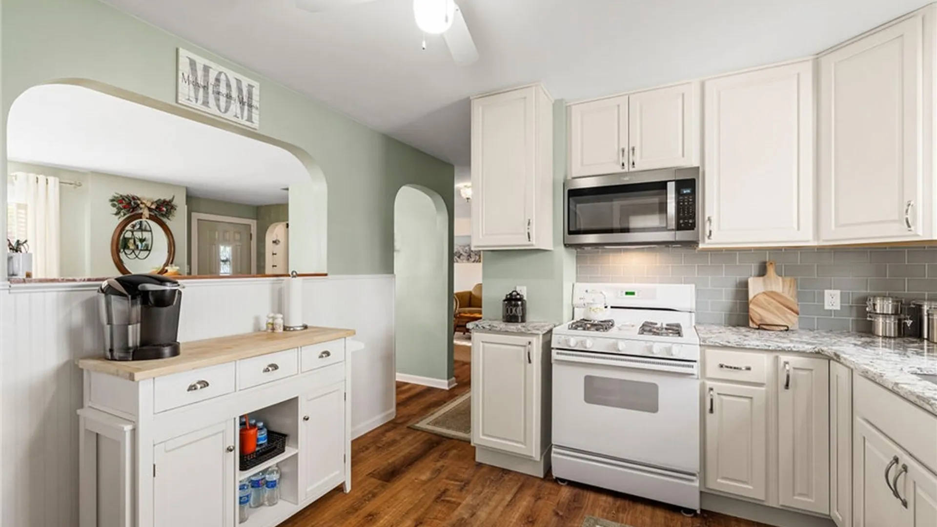 Property at 223 Kirkwood Drive, West Seneca, NY 14224 5