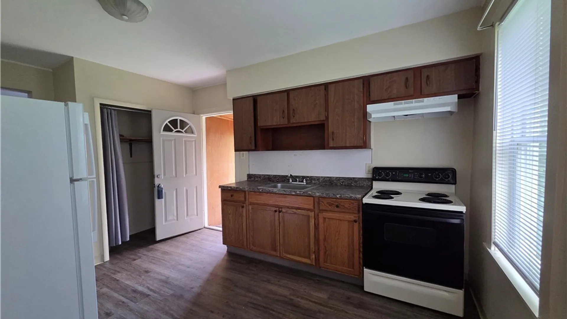 Property at 211 Hier Avenue, Syracuse, NY 13203 11