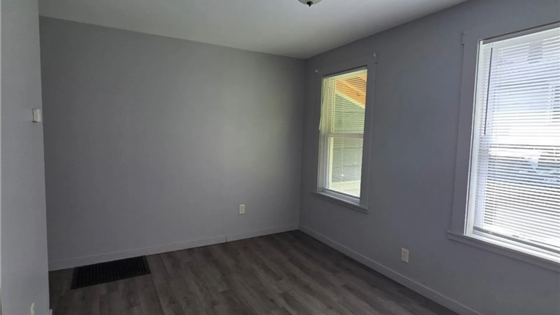 Property at 211 Hier Avenue, Syracuse, NY 13203 16