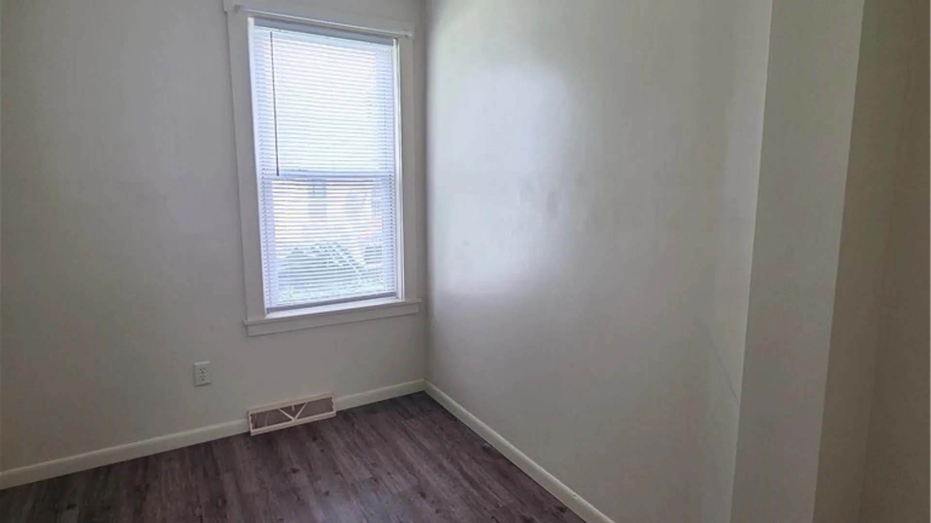Property at 211 Hier Avenue, Syracuse, NY 13203 17