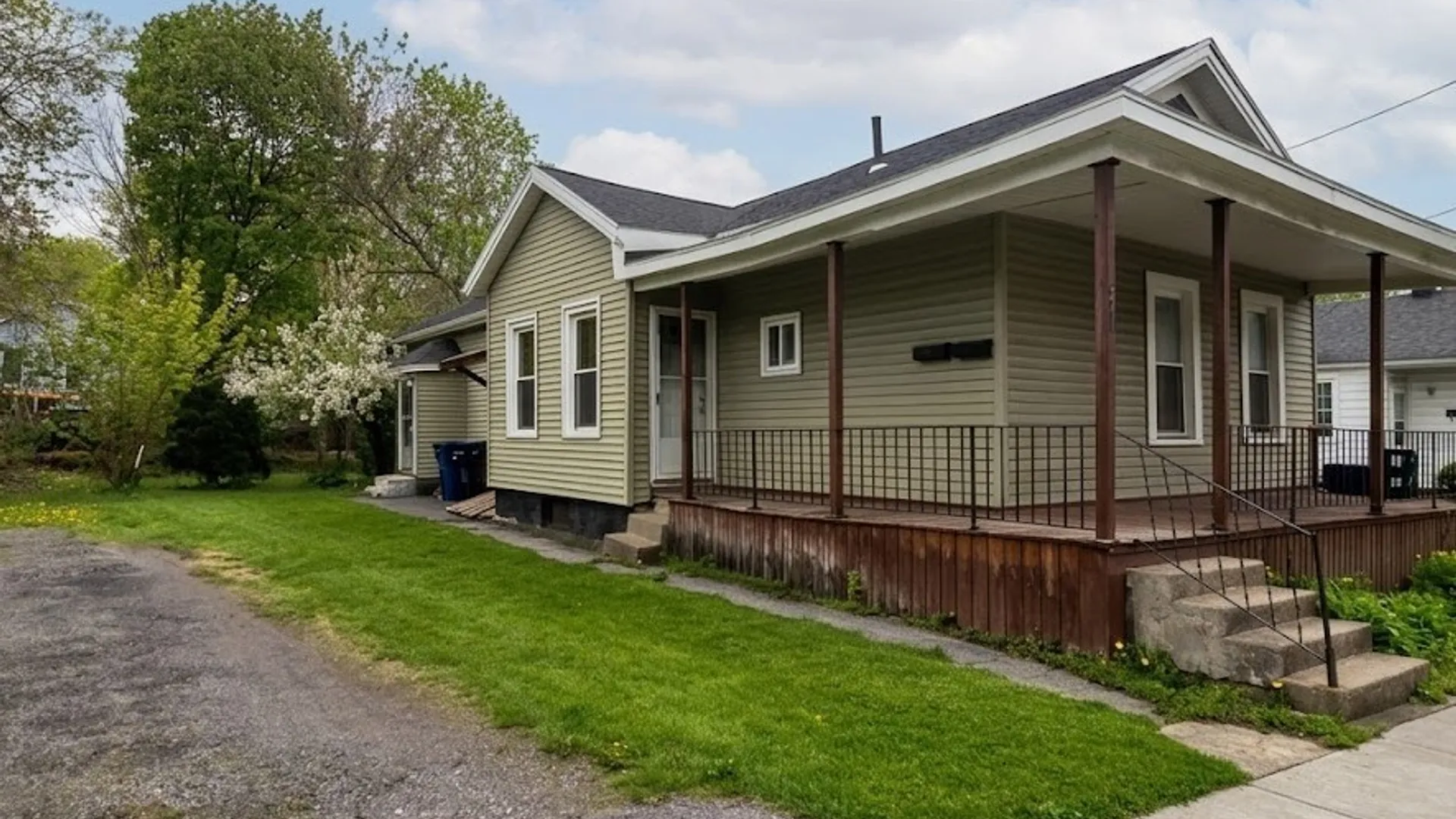 Property at 211 Hier Avenue, Syracuse, NY 13203 2