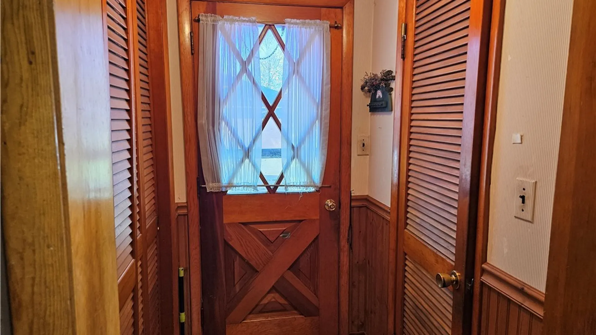 Property at 351 Lillian Avenue, Syracuse, NY 13206 17