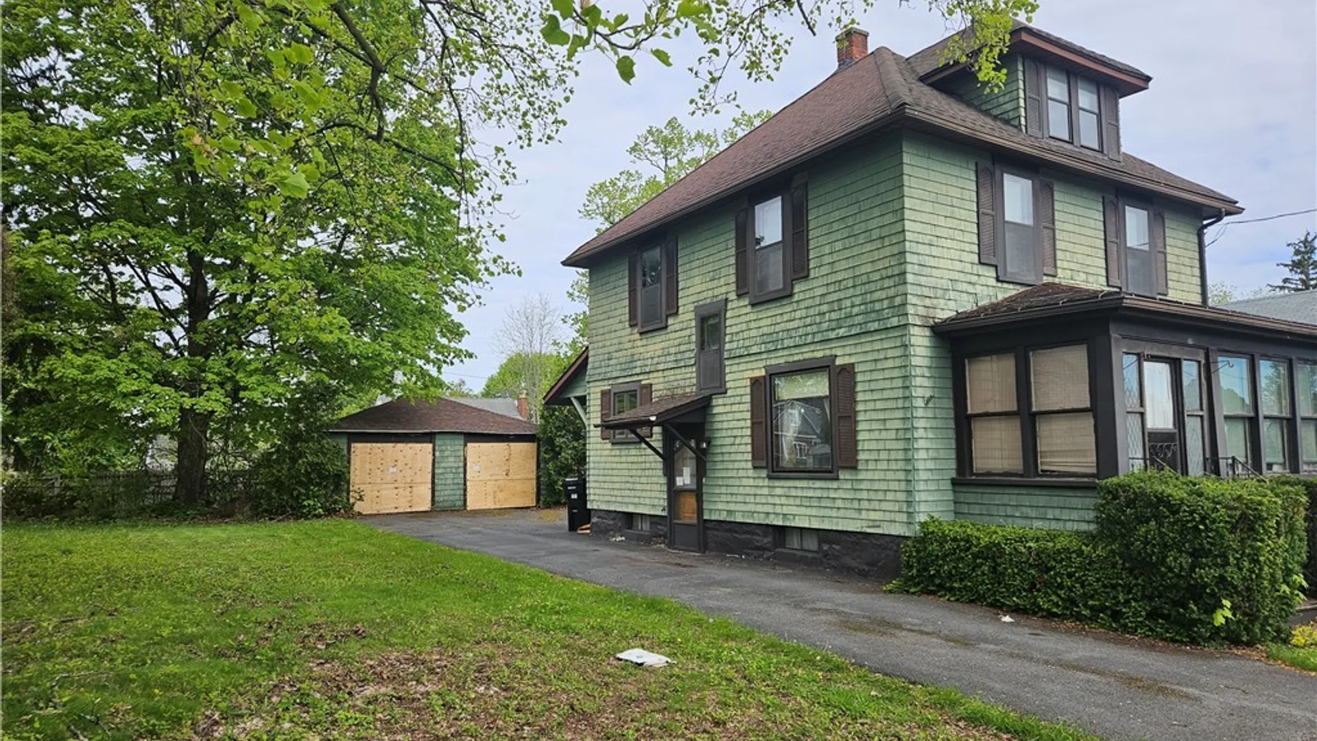 Property at 351 Lillian Avenue, Syracuse, NY 13206 32