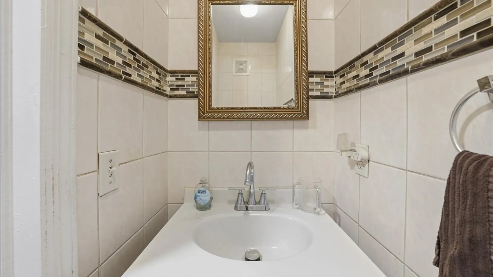 Property at 50 Bergen Beach Pl, Brooklyn, NY 11234 27