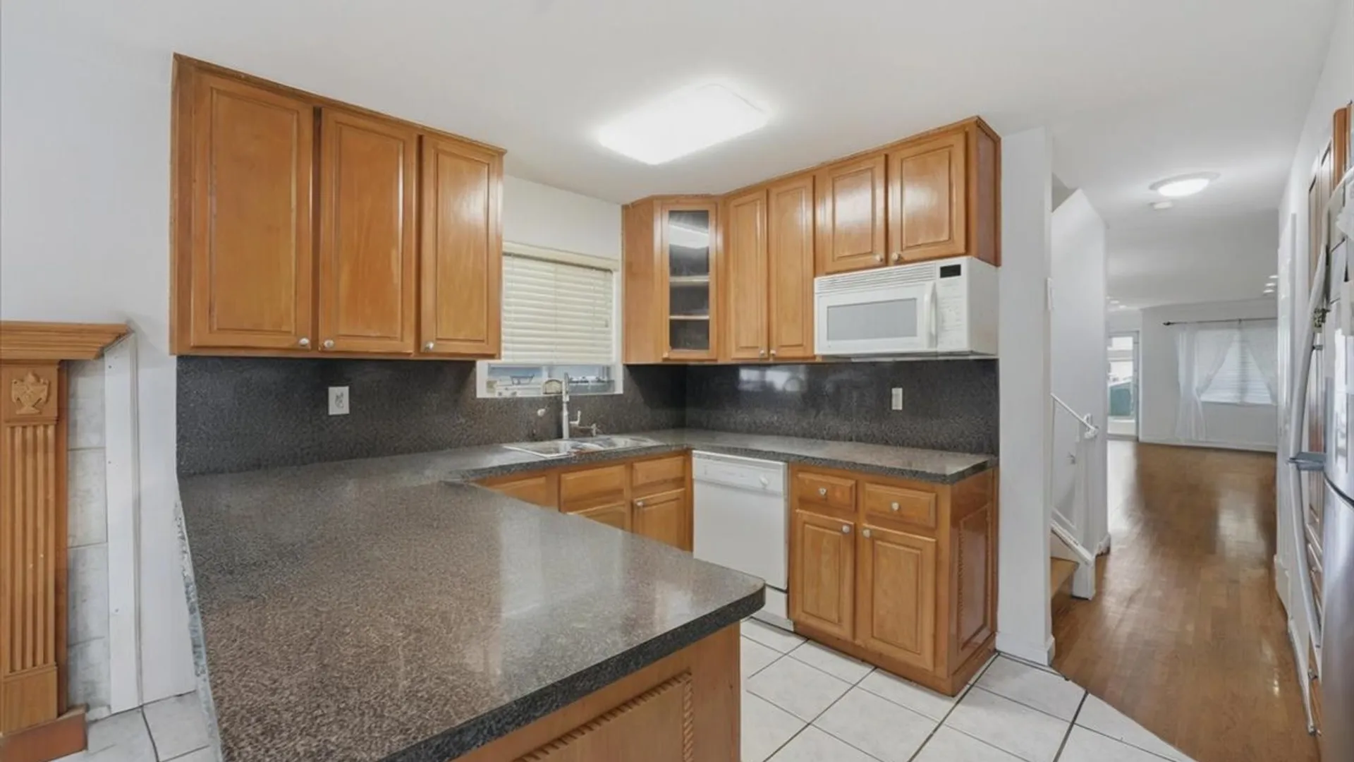 Property at 50 Bergen Beach Pl, Brooklyn, NY 11234 44