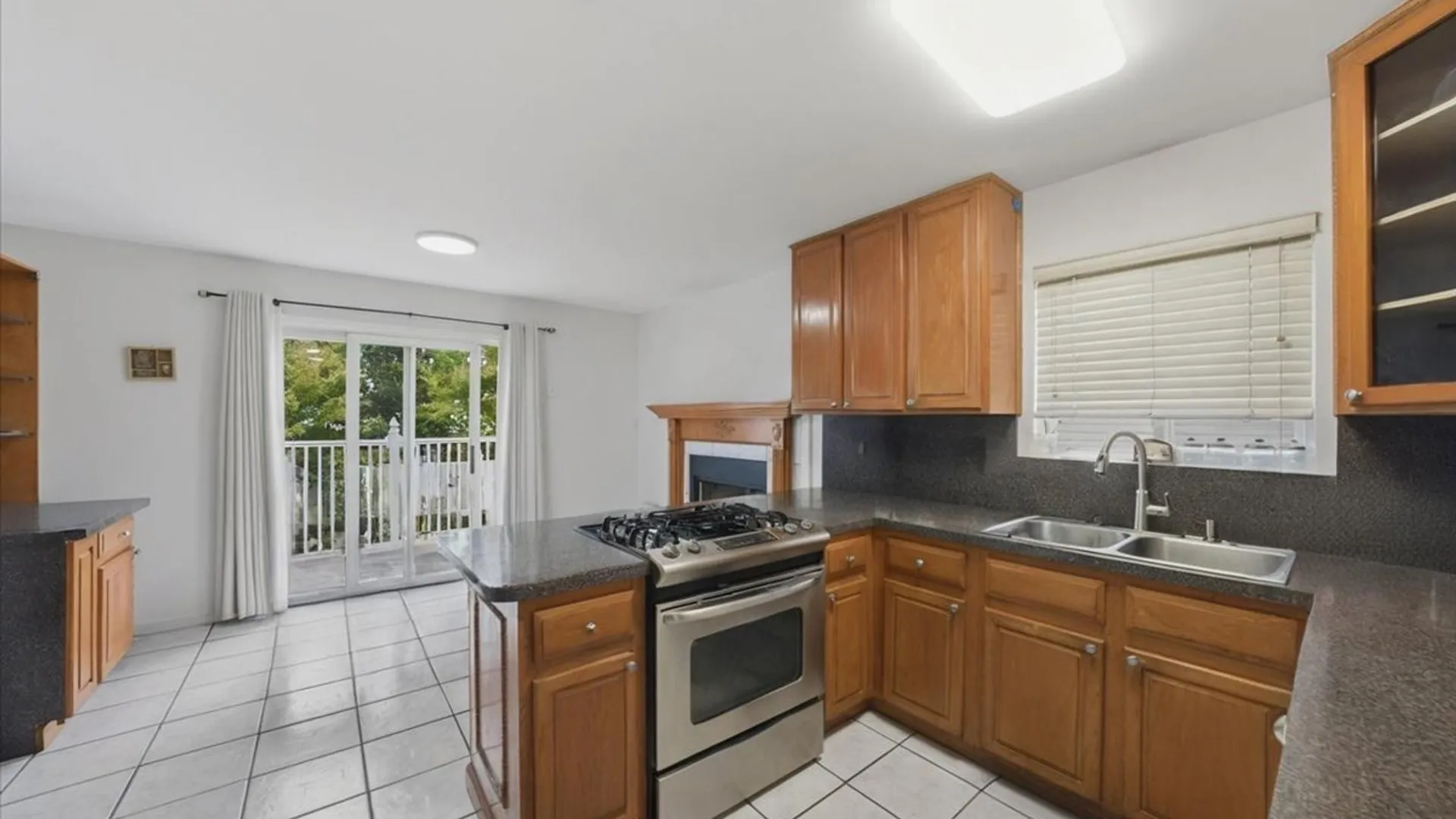 Property at 50 Bergen Beach Pl, Brooklyn, NY 11234 45