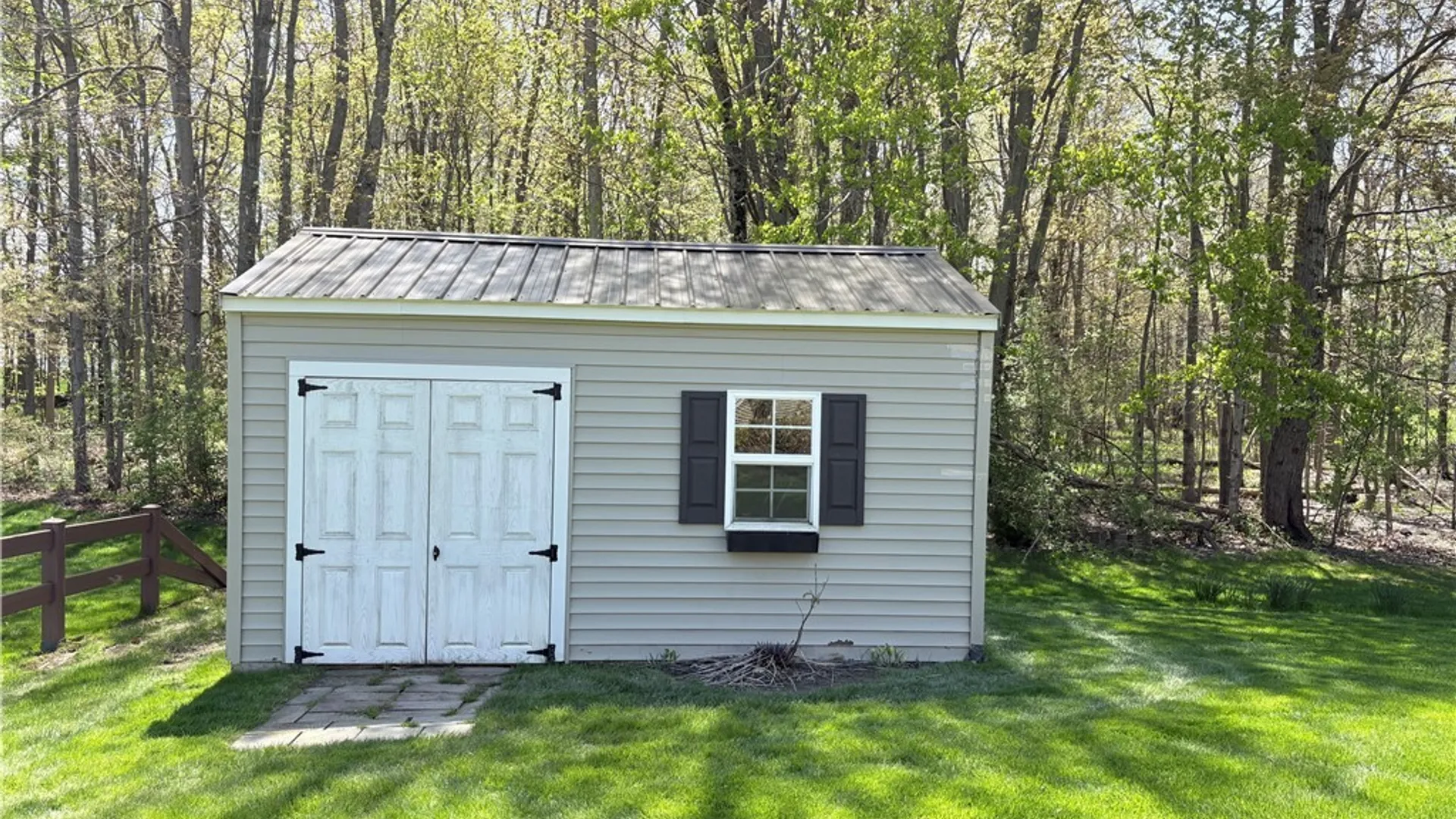 Property at 2314 Winterberry Drive, Hamburg, NY 14085 10
