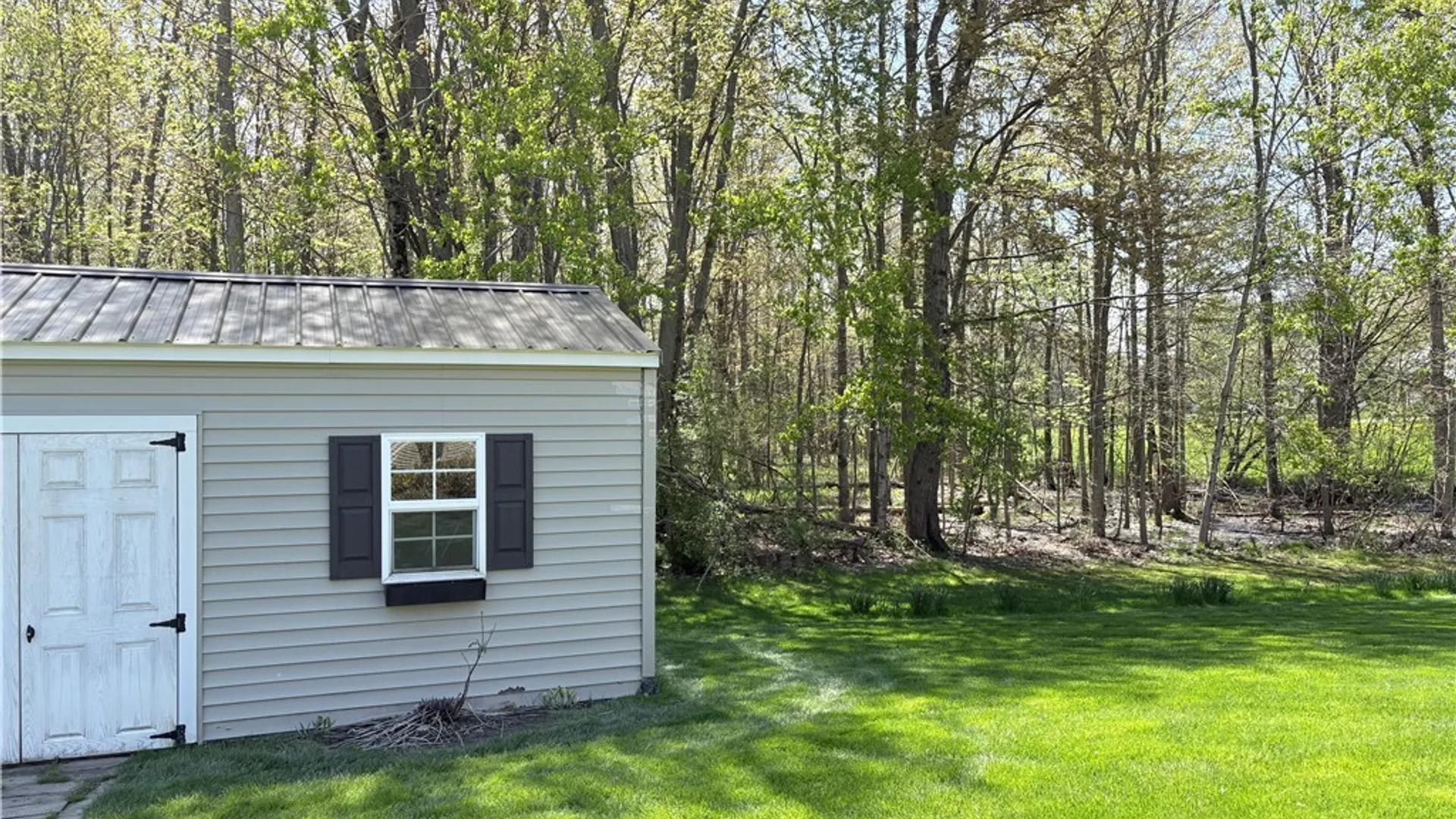 Property at 2314 Winterberry Drive, Hamburg, NY 14085 11