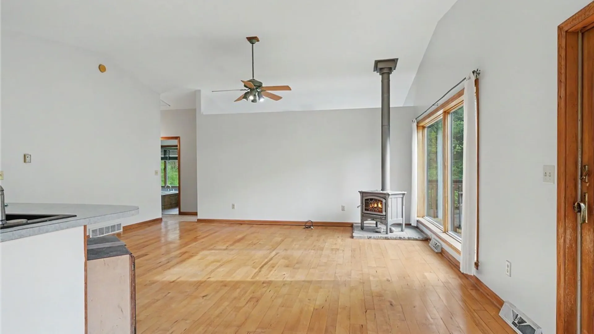 Property at 13389 Schutt Road, Sardinia, NY 14134 13