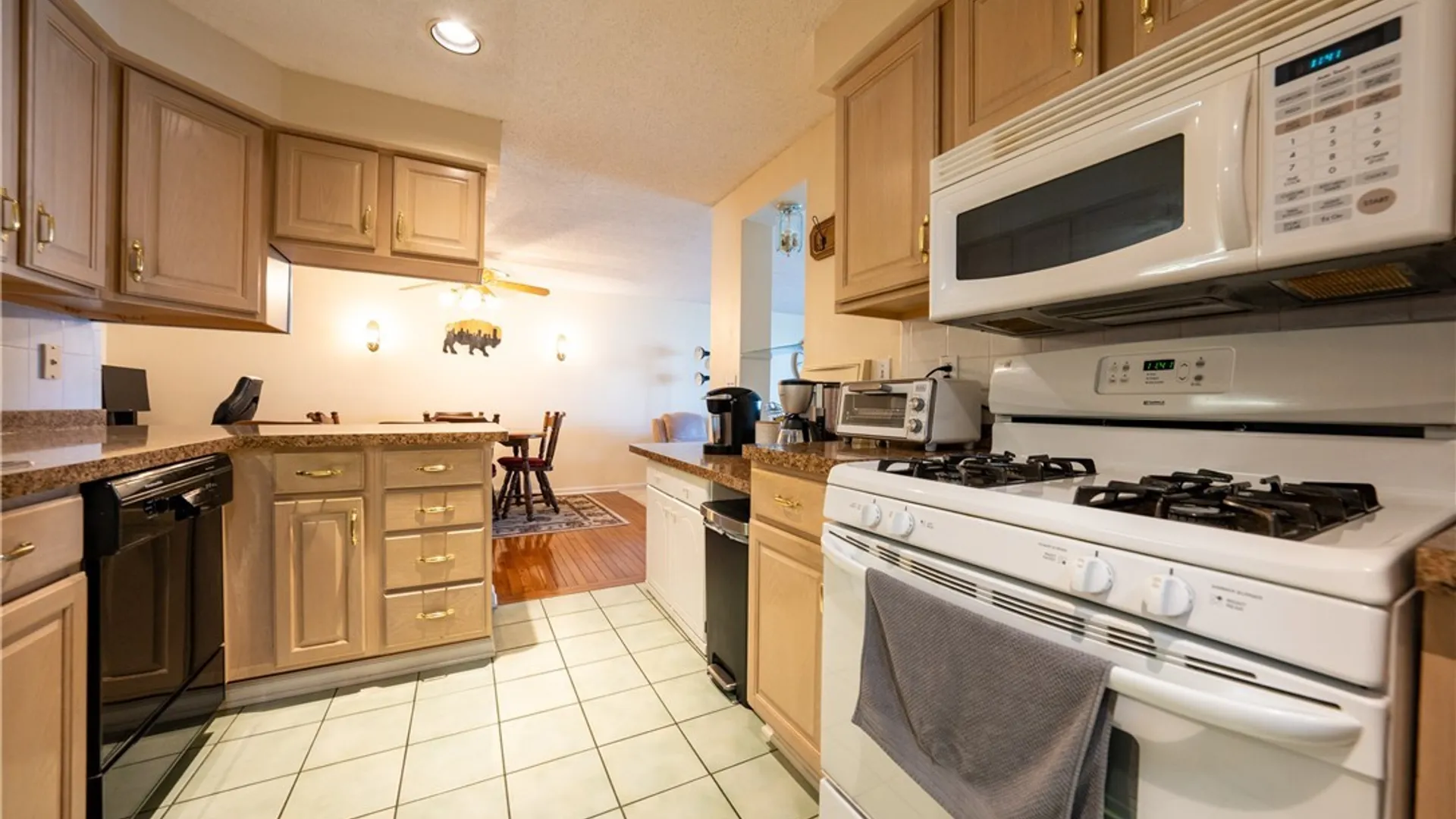 Property at 400 West Avenue, West Seneca, NY 14224 19